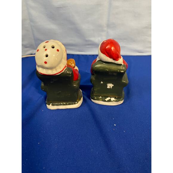 Vintage Christmas Sitting Mr and Mrs Clause Salt & Pepper Shakers - Picture 2 of 2